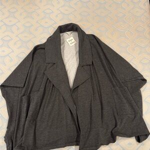 DAVI & DANI Charcoal Gray Women's Poncho